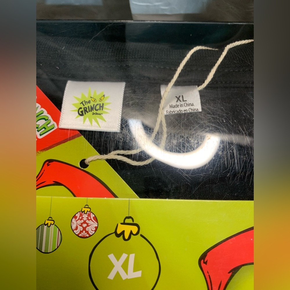 Grinch Men’s Sleep Set - Picture 3 of 6